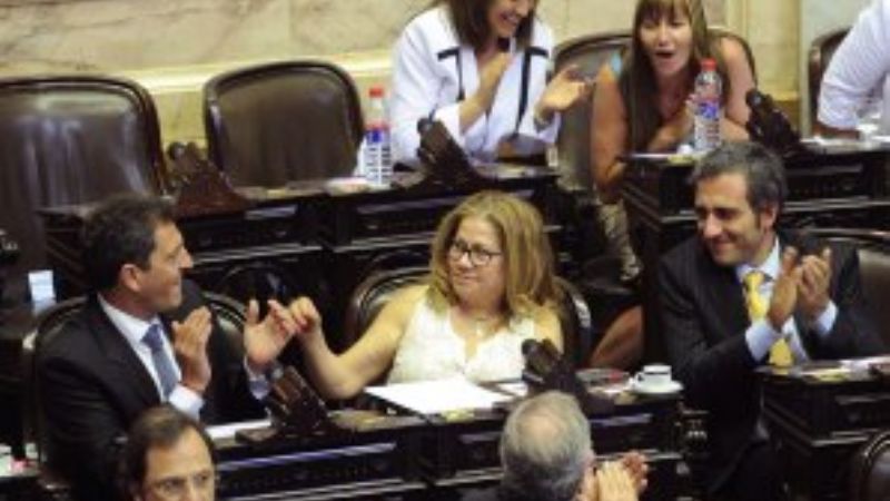 La esposa de Barrionuevo con una vicepresidencia en Diputados
