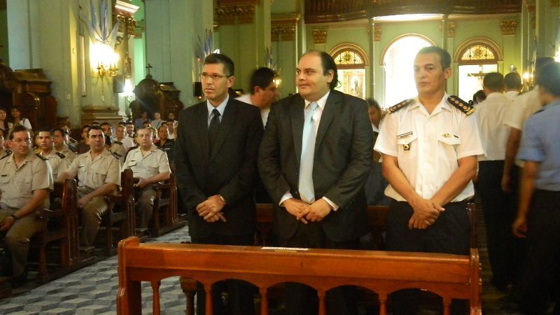Las Fuerzas de Seguridad rindieron honores a la Virgen del Valle
