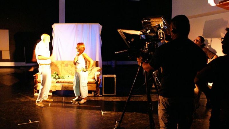 Más de 20 técnicos se capacitaron en iluminación para la nueva televisión