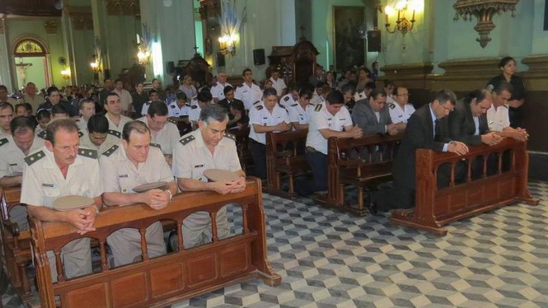 Fuerzas de Seguridad tributaron su homenaje a la Virgen