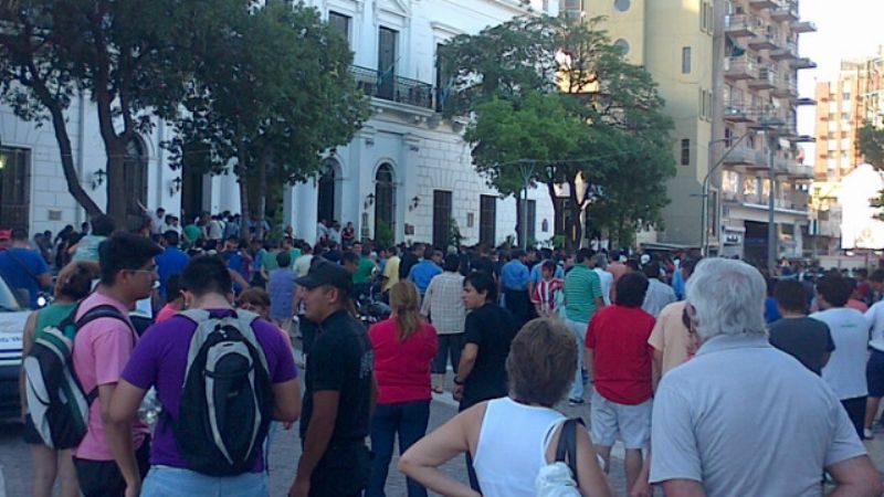 Policías rechazaron último ofrecimiento de 42% de aumento