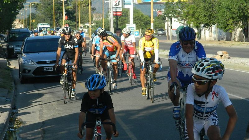 Bicicleteada desde Valle Viejo a Capital en honor a la Virgen del Valle