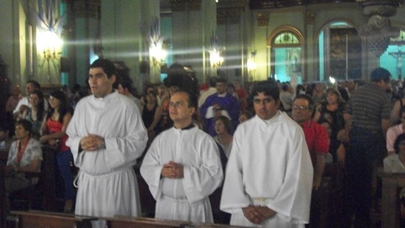 Tres seminaristas fueron admitidos a las Ordenes Sagradas en la misa de los jóvenes