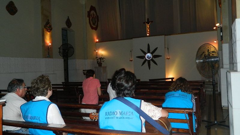 Oración ante el flagelo de la droga en la capilla de Adoración Perpetua