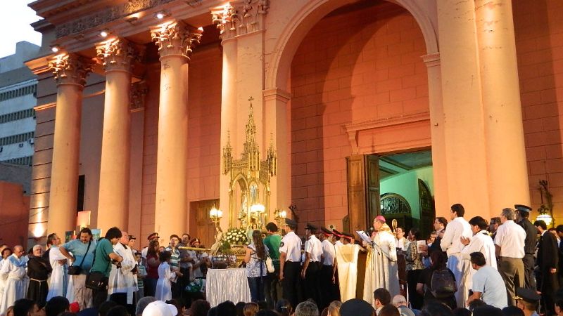 Multitudinaria manifestación de amor a la Morena Virgen del Valle