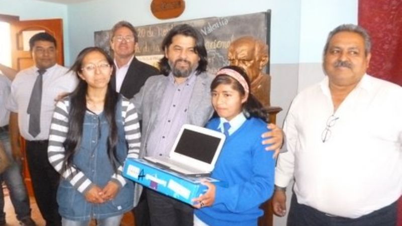 Entregaron netbooks en Barranca Larga, Belén