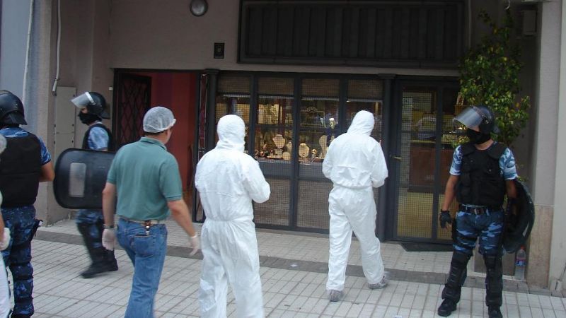 Arrestan a un policía federal sospechado de participar en el asalto a joyería