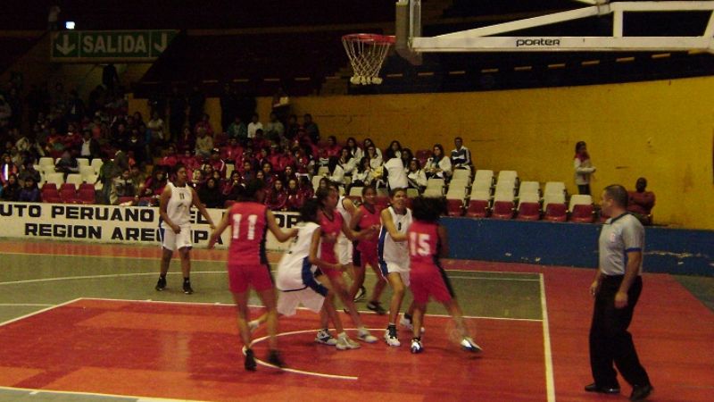 Básquet y atletismo con selectivo JUDEJUT