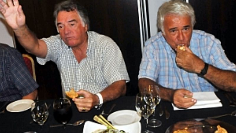 Barrionuevo, de campaña en Buenos Aires, fustigó contra Scioli