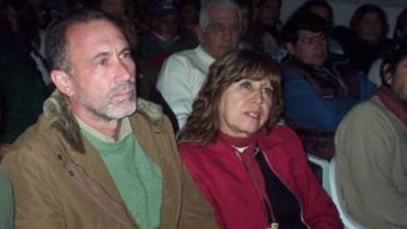 Duras críticas de Carletta al matrimonio Doro-Santillán por una posta sanitaria