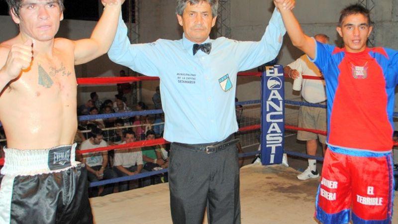 Joel Nieva le ganó por  puntos a Jorge Cuellar