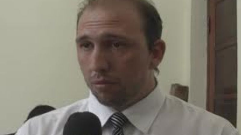 Lavatelli atendió a los radicales por Faceebok y Twiter