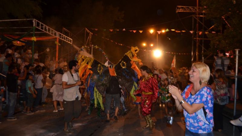 Una multitud participó de los carnavales en Valle Viejo