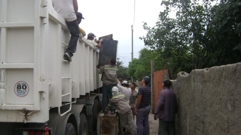 Mañana, descacharrado en el barrio El Potrerillo