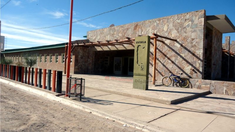 Más de 20 docentes no cobran sus haberes desde el año pasado