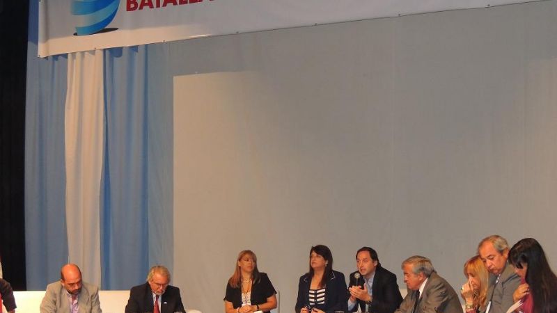 El vicegobernador disertó junto a representantes del NOA