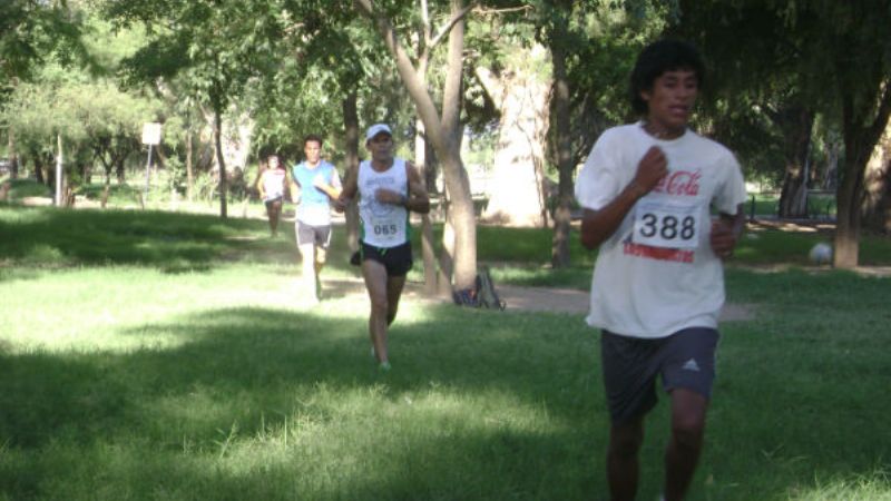 Cross nocturno en el Parque Adán Quiroga