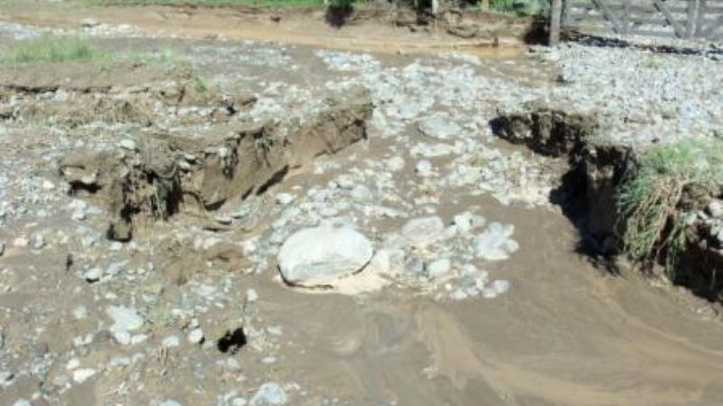 Reacondicionan terraplenes y encauzan ríos