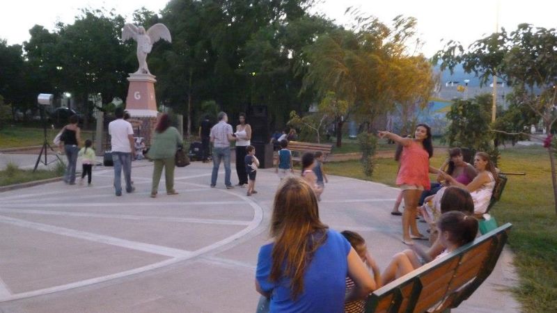 Se presentará Ismael Berlín y vuelve el ciclo “Cine en el Césped”