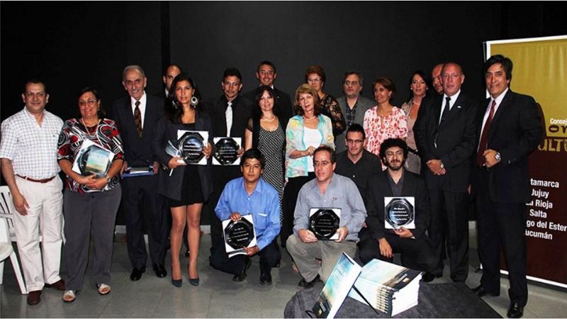Catamarqueños recibieron en Salta premios del Concurso Literario Regional 