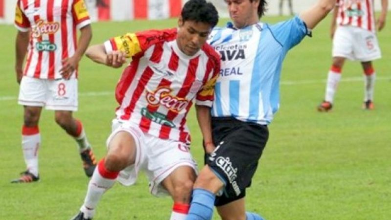 El clásico tucumano va en la cancha de Atlético