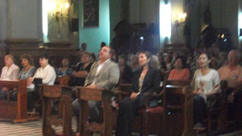 Urbanc presidió los actos de desagravio por la profanación del Santísimo