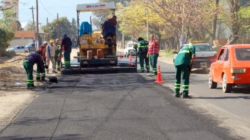 Por asfaltado, interrumpen  tránsito por Sumalao