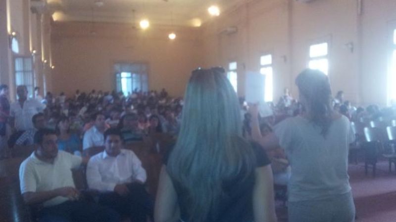 Bienvenida a los estudiantes universitarios