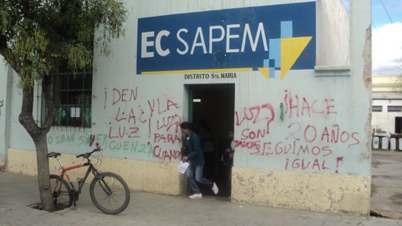 Buscan que la EC SAPEM haga una compensación en las facturas de luz