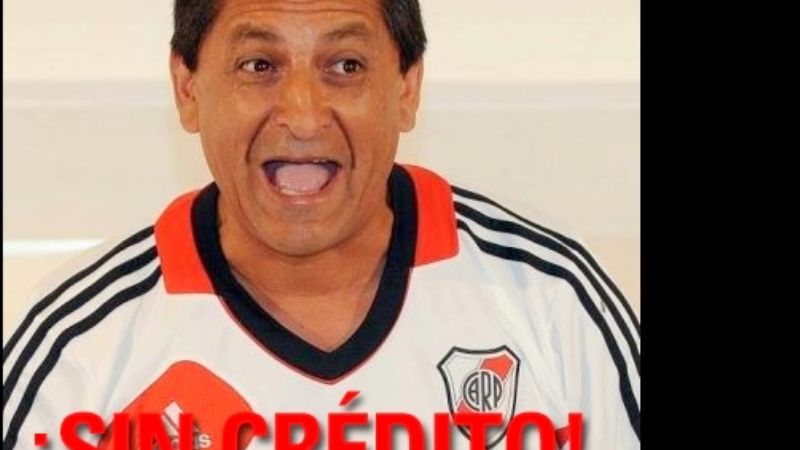 Afiches de River con olor a peperina