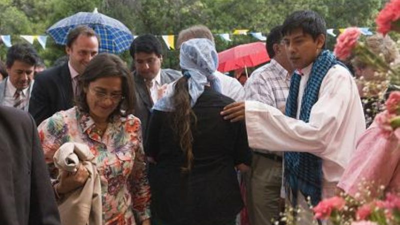 La Gobernadora participó de una procesión en Santa María