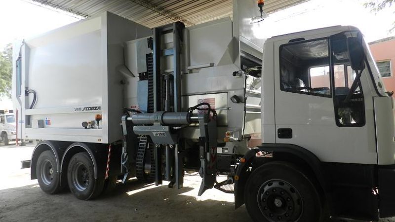 Nuevo camión para la recolección de residuos en la ciudad