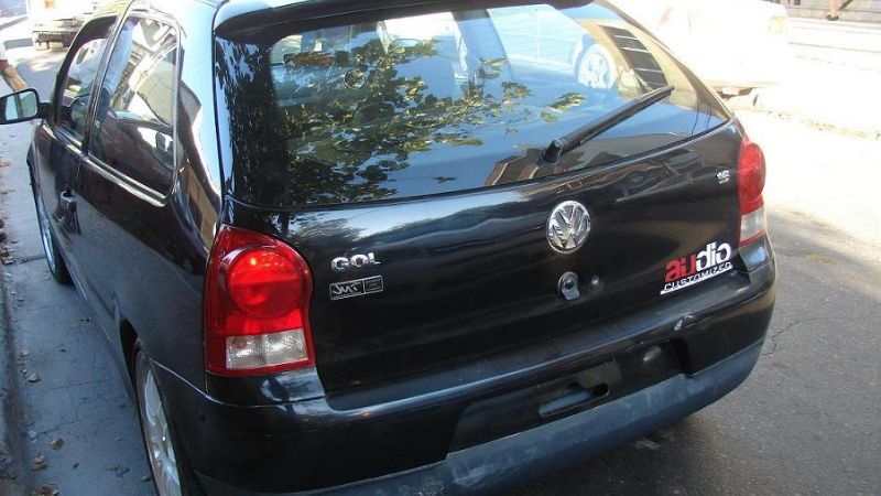 En una persecución, atrapan un automovilista infractor