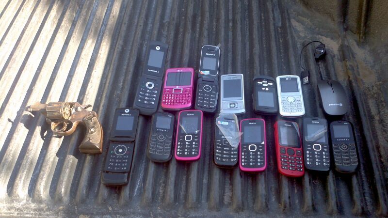 Allanaron dos viviendas y recuperaron elementos robados