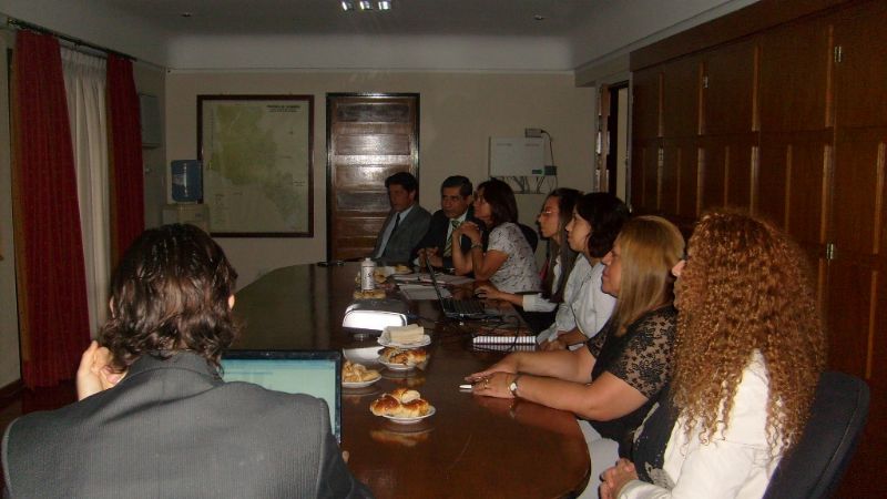 Aredes informó sobre temas financieros a la gobernadora