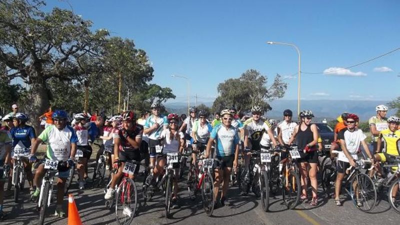 Multitudinaria convocatoria en la quinta fecha de triatlón
