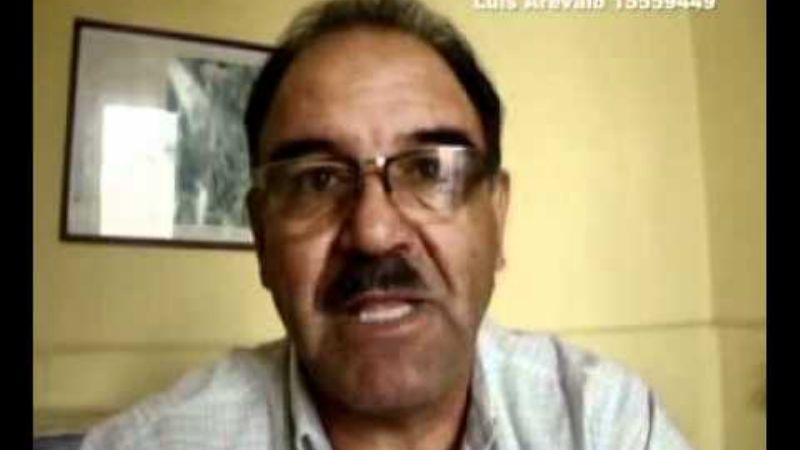 Denuncia que autoridad de un colegio vende para agencia de turismo inhabilitada