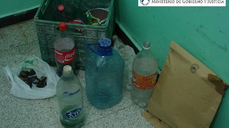 Secuestran botellas cargadas con combustible y estupefacientes 