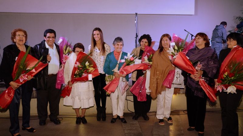 Emotivo homenaje a la mujer catamarqueña en Buenos Aires