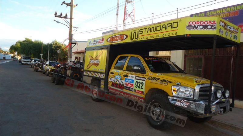 Corredor del Dakar entrena pilotos en Fiambalá