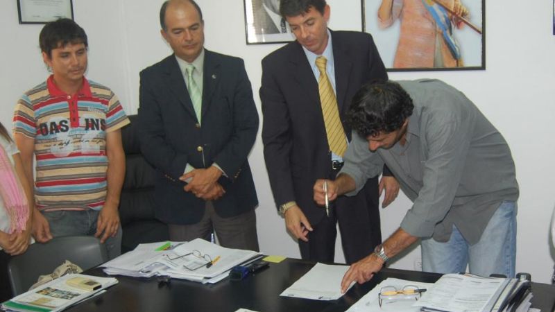 Empleados de la EC SAPEM acordaron aumento del 22%