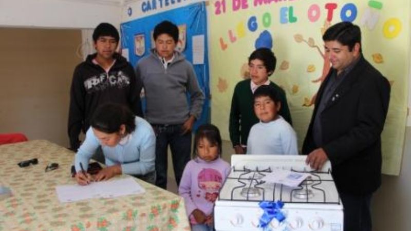 Entregan donación a la escuela rural de Paloma Yaco