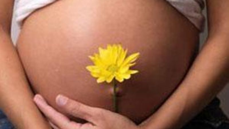 Jornada por el Día del Niño por Nacer con bendición de embarazadas