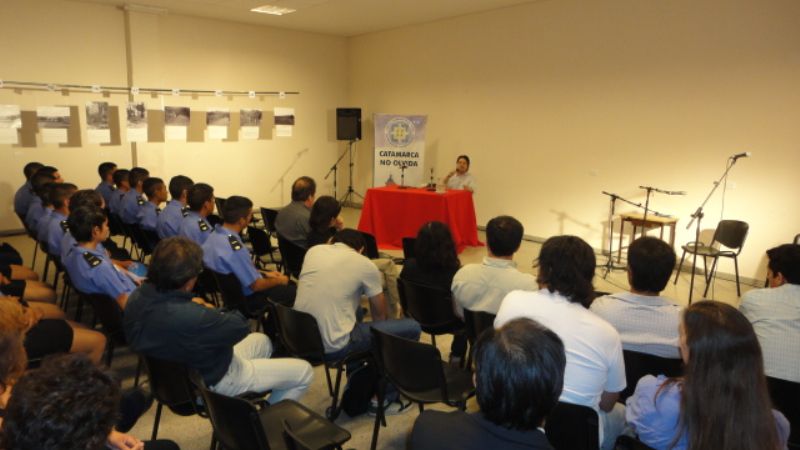 Emotivo Jueves Cultural por el Día de la Memoria