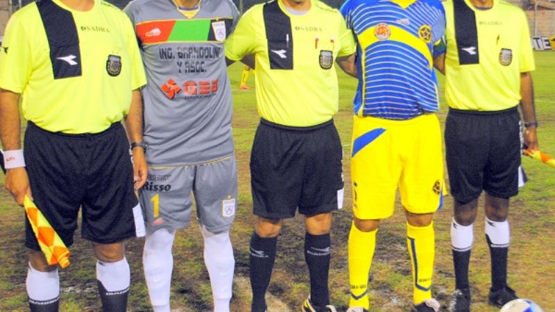 Poli el sábado; Villa, Santo y Aconquija, el domingo