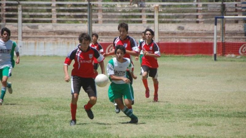 Las Inferiores Chacareras siguen hoy con partidos pendientes