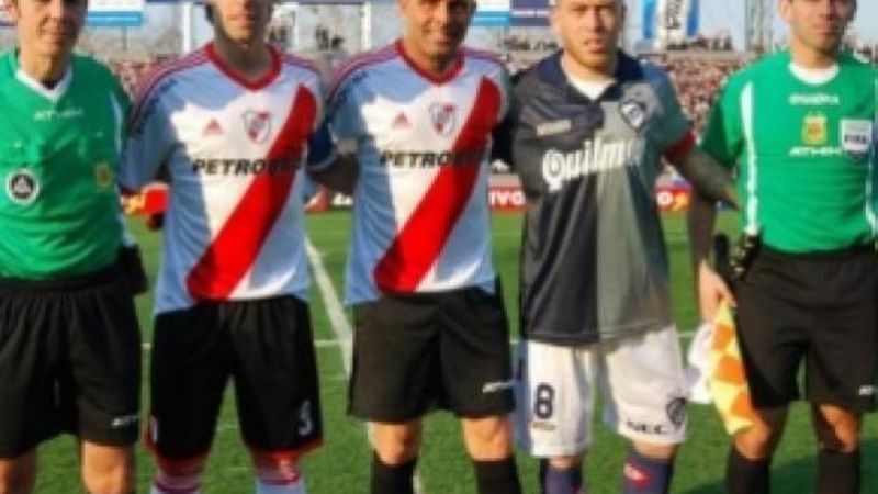 Los afiches de Lunati y su simpatía por River