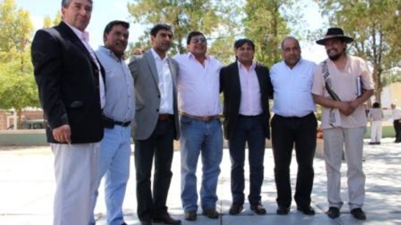 Intendentes ratifican convenio con la UNT