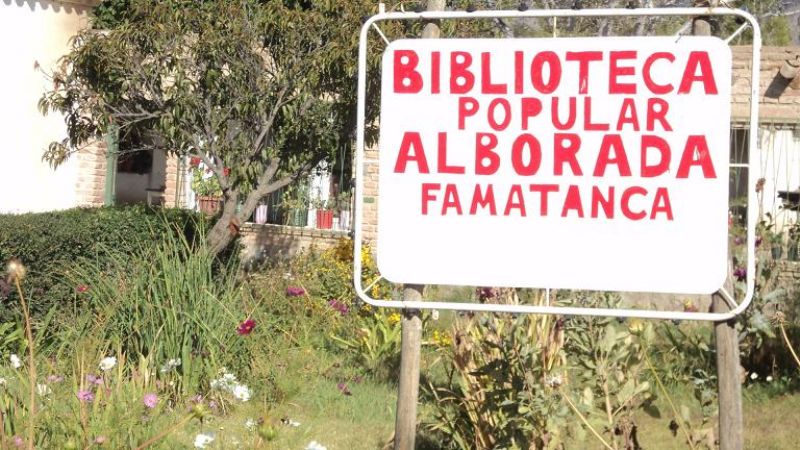 Llegaron a Famatanca los libros gestionados por Muña Muña 