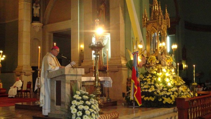 Bendición de colectivos en el tributo del ámbito del Transporte a la Virgen
